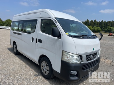 2014 年 Nissan NV350 Caravan Passenger Van