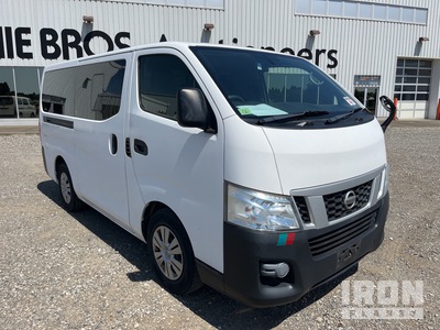 2016 年 Nissan NV350 Caravan Passenger Van