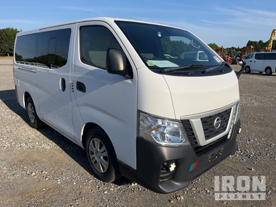 2017 年 Nissan NV350 Caravan Passenger Van