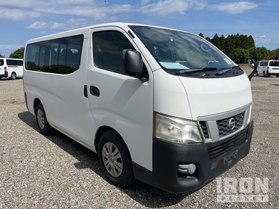 2014 年 Nissan NV350 Caravan Passenger Van