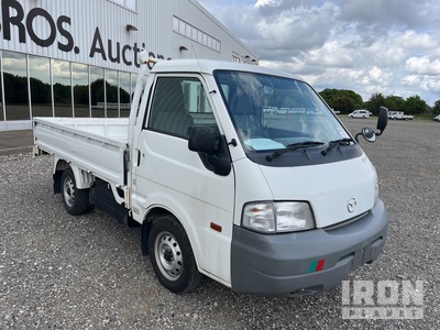 2014 Mazda BONGO Camion à Plateau