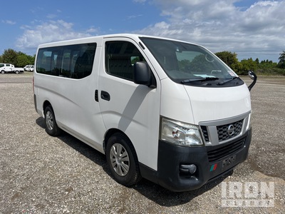 2014 年 Nissan NV350 Caravan Passenger Van