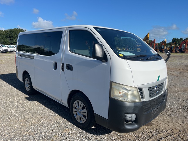 2015 年 Nissan NV350 Caravan Automobile