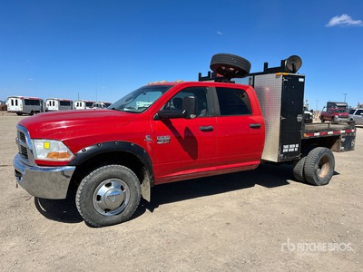 2011 Ram 3500HD 4x4 Crew Cab Flatbed Truck