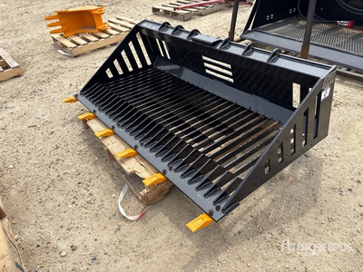 2026 GIYI GY-RB66 66 in Skid Steer Bucket (Unused)