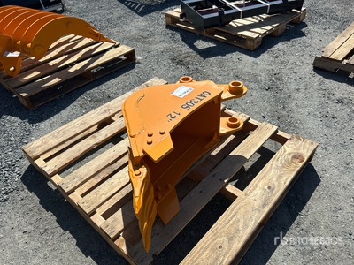 2026 GIYI GY-BK 12 in Digging Excavator Bucket - Fits Cat 305 (Unused)