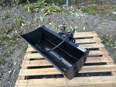 2026 GIYI GY-D3T 32 in Tilting Godet de pelleteuse - Fits 3-5 ton Excavator (Unused)