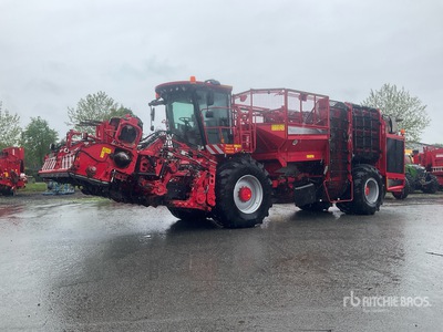 2016 Holmer T4-30 4x4 Self-Propelled Beet Harvester