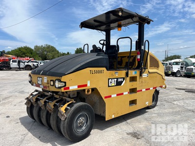 2016 Cat CW16 9 Wheel Pneumatic Roller