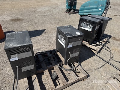 Quantity of (4) Black Diamond Electric Forklift Battery Charger - Fits Black Diamond