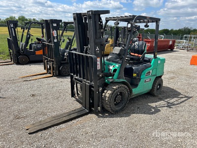 2025 Mitsubishi FD30N5 5500 lb Pneumatic Tire Forklift
