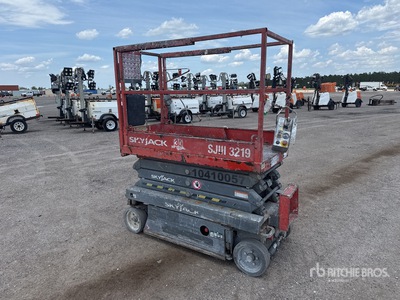 2015 Skyjack SJIII-3219 Electric Scissor Lift