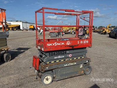 2016 Skyjack SJIII-3219 Electric Scissor Lift