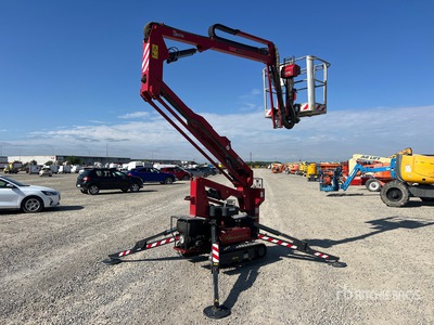 2007 Hinowa Goldlift 14.7 Crawler Articulating Boom Lift