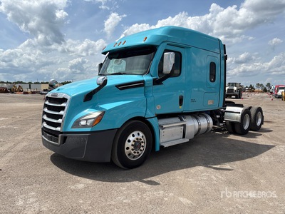 2020 Freightliner Cascadia 126 6x4 T/A Sleeper Truck Tractor