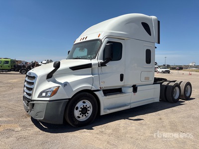 2019 Freightliner Cascadia 126 6x4 T/A Sleeper Truck Tractor