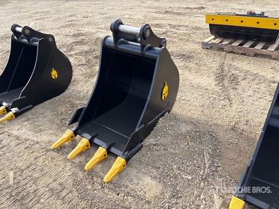 2026 Dynamic 80 24 in Digging Excavator Bucket (Unused)