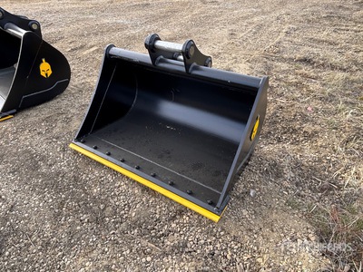 2026 Dynamic 48 in Cleanup Excavator Bucket (Unused)