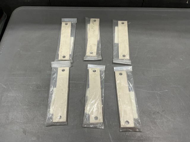(367) Oshkosh 3822340 Plate Spacers