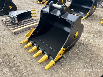2026 Dynamic 120 42 in Digging Excavator Bucket (Unused)