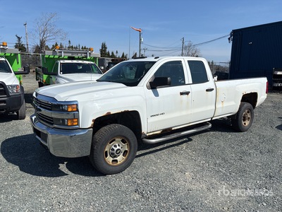 2017 Chevrolet 2500HD 4x4 Extended Cab Pickup