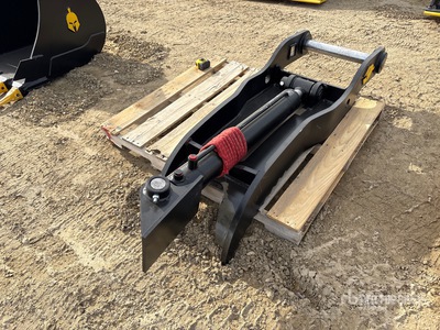 2026 Dynamic 200 32 in Hydraulic Excavator Thumb (Unused)