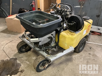 Exmark Z Spray 42 in Stand on Düngerstreuer