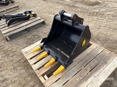2026 Dynamic 35 24 in Excavator Bucket (Unused)