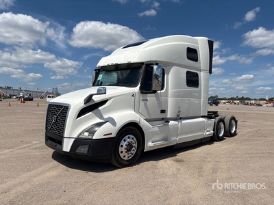 2019 Volvo VNL860 6x4 T/A Sleeper Truck Tractor