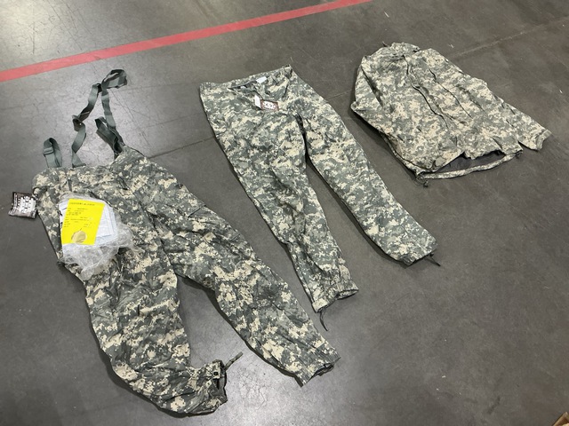 (20) Pairs of Wet Weather Trousers, (7) Wet Weather Jackets & Assorted Items