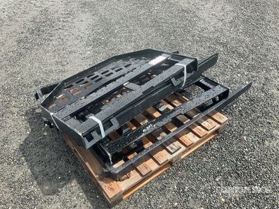 2026 GIYI GY-DHC Skid Steer Forks (Unused)