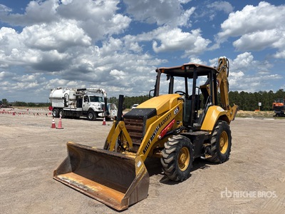 2022 Cat 415 4x4 Retroexcavadora