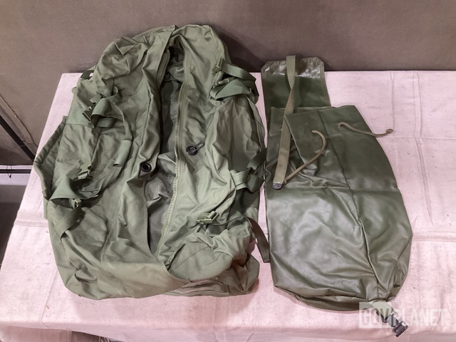 (82) Duffel Bags & (40) Textile Bags