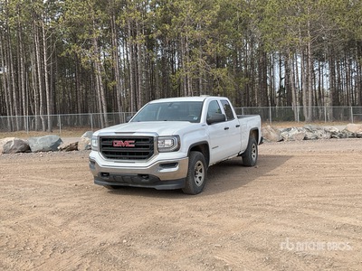 2019 GMC Sierra 1500 4x4 Extended Cab Pickup