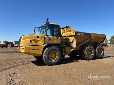 2011 John Deere 300DX Knickgelenkter Muldenkipper