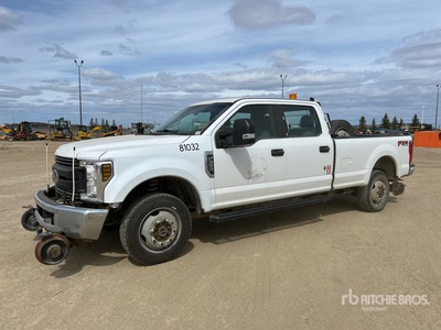 2018 Ford F-350 XL 4x4 Crew Cab Hi-Rail Pickup