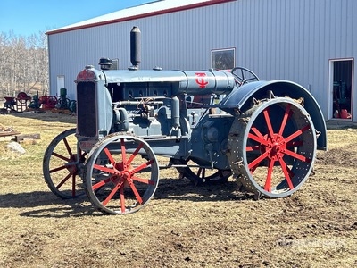 1928 Twin City 21-32 2WD Wide Front Trattore agricolo d'epoca