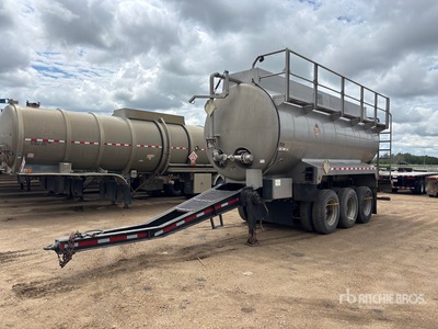 2014 Lazer 22000 L Tri/A Tanker Trailer