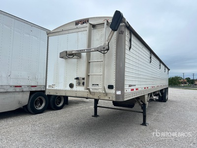 2018 Timpte 42 ft T/A Grain Trailer