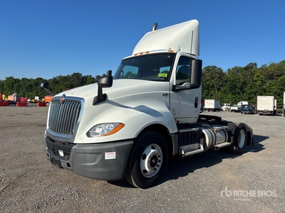 2020 International LT625 4x2 S/A Day Cab Truck Tractor