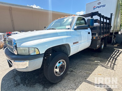 2001 Dodge Ram 3500 4x2 Flatbed Truck (Inoperable)