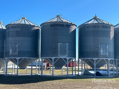 Westeel +/- 2000 bu 5 Ring Hopper Grain Bin