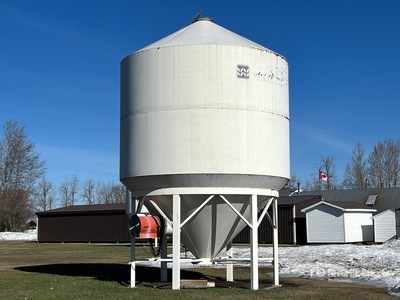 Wheatland 1510 +/- 2000 bu Smooth Wall Hopper Trémie à grains