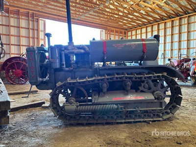 Caterpillar Thirty Trattore agricolo cingolato d'epoca