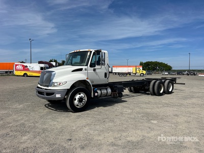 2017 International 4400 SBA 6x4 6x4 Cab & Chassis