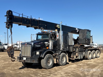 Manitex 4596T 45 lb Straight Boom on 2007 Kenworth T800 Wide Hood 10x6 Twin-Steer Sleeper Ciężarówka z wysięgnikiem