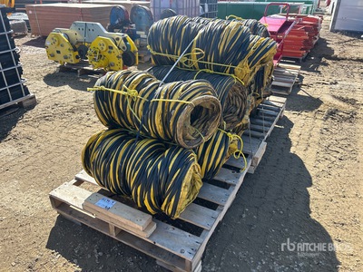 Quantity of (13) 12 in X 25 ft Heat Ducting Divers - Équipement de chauffage et climatisation