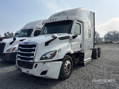 2020 Freightliner Cascadia 126 6x4 T/A Sleeper Truck Tractor
