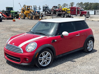 2013 Mini Cooper Automobile