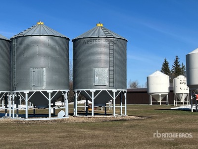 Westeel +/- 2000 bu 5 Ring Hopper Grain Bin